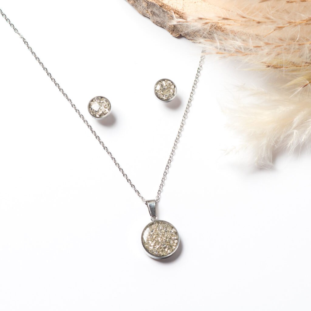 Round Necklace Set