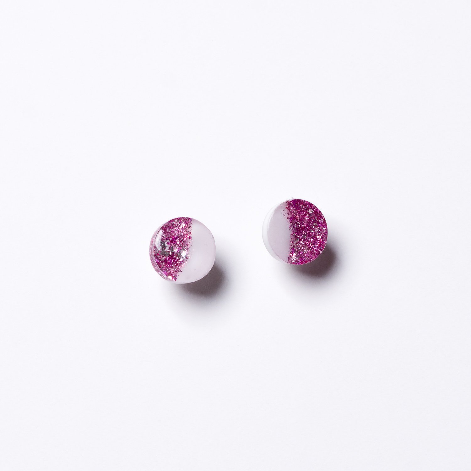 Round Shimmering Studs - Image 2