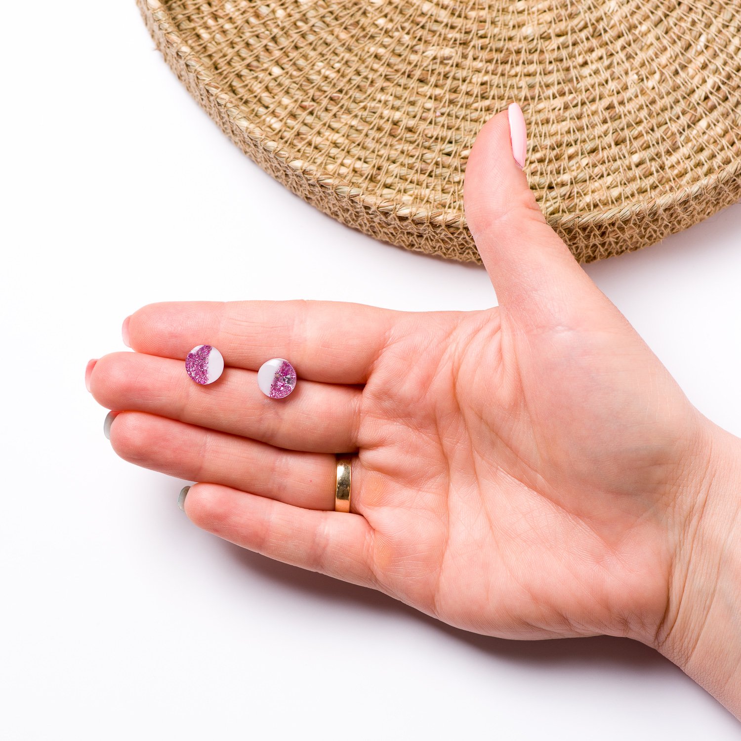 Round Shimmering Studs - Image 3