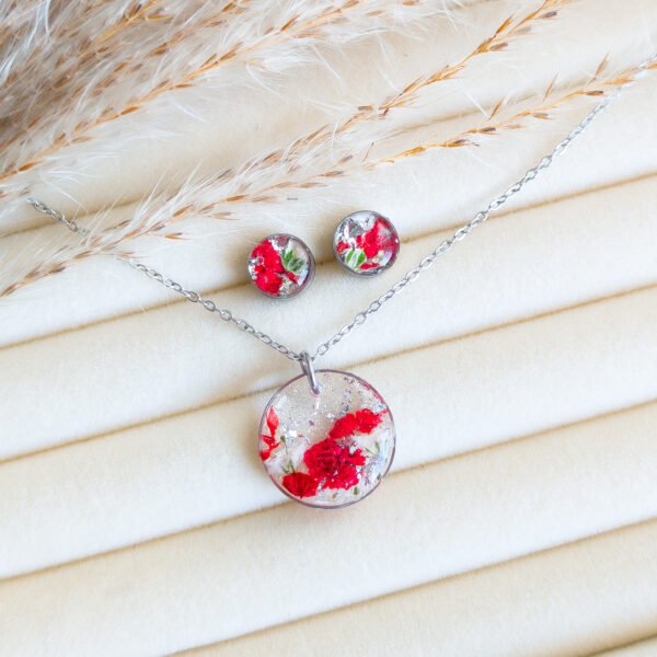 Red Dried Flower Studs and Necklace Set