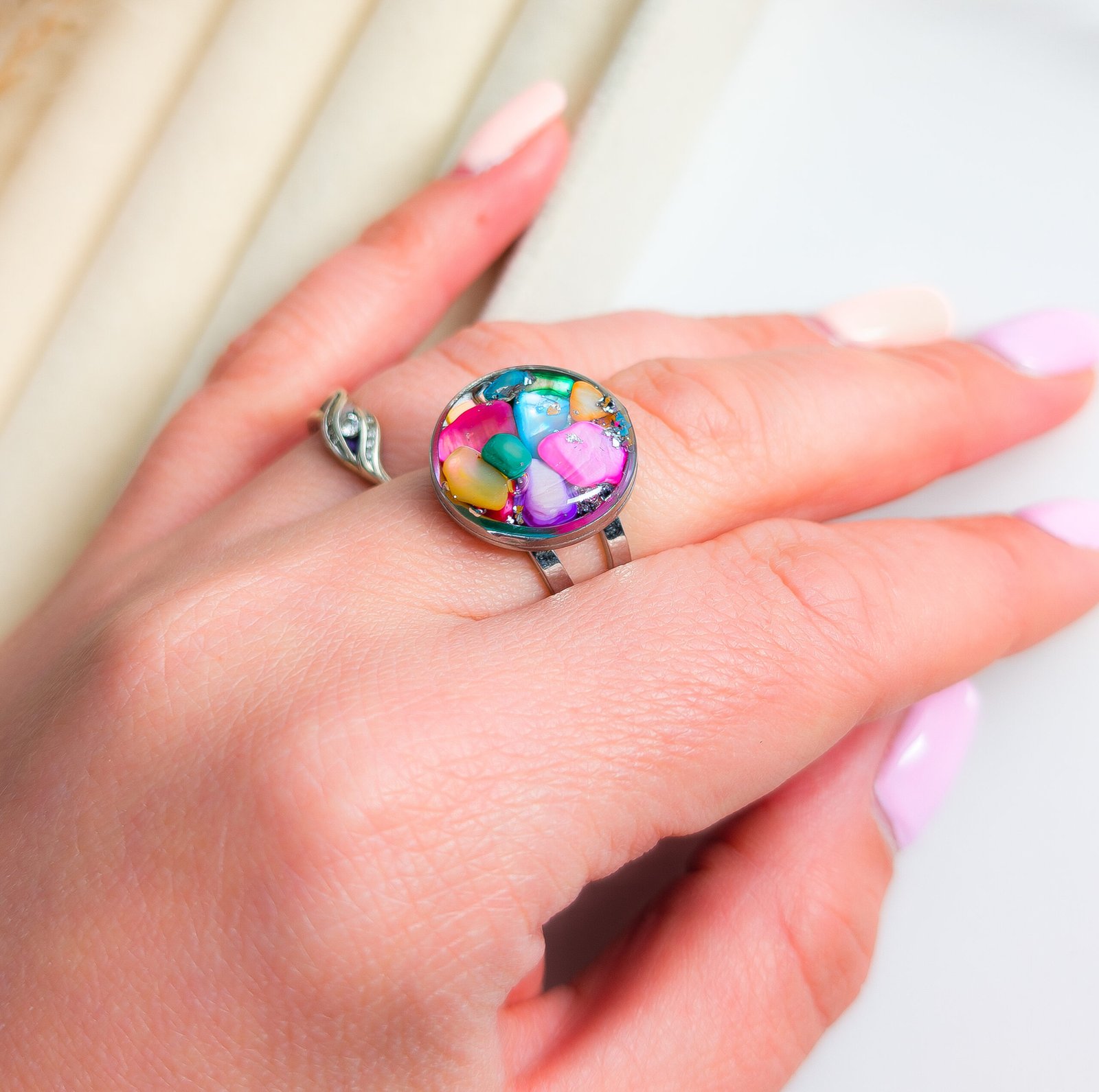 Adjustable Colourful Seashell Ring - Image 3