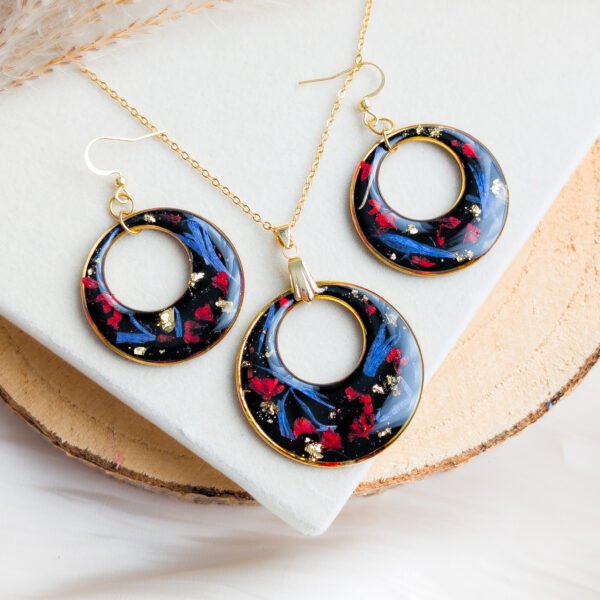 Baby’s Breath and Cornflower Jewellery Set