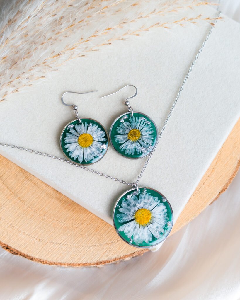 Green Daisy – Handmade Jewellery Set