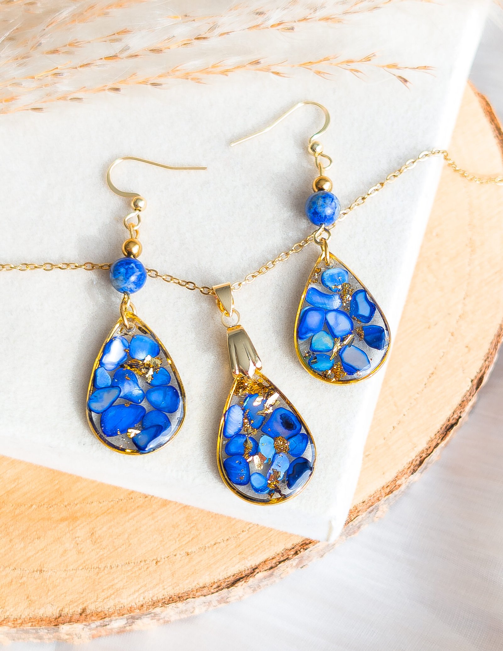 Blue Shell & Lapis Lazuli Jewellery Set