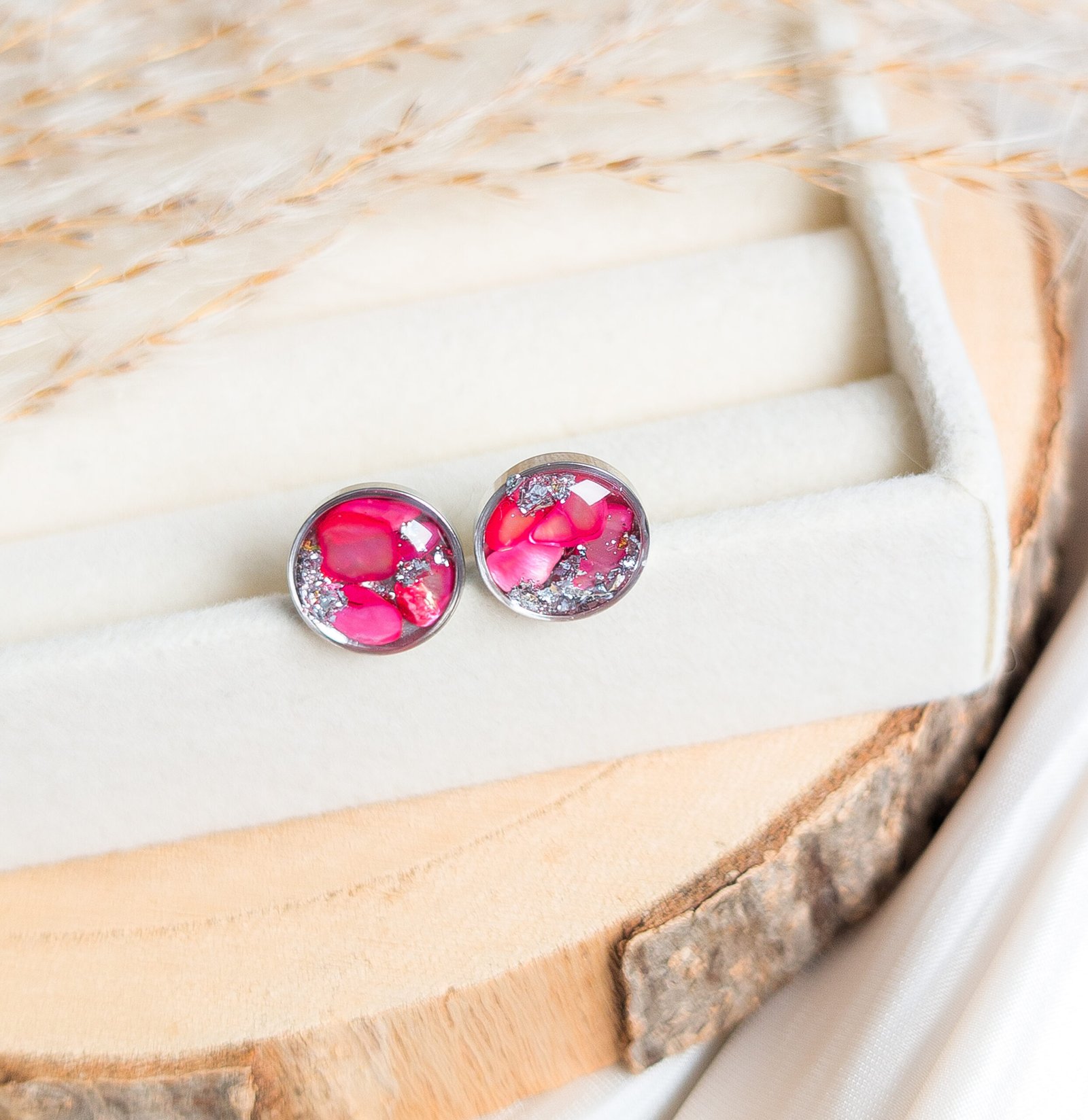 Red Shell Stud Earrings