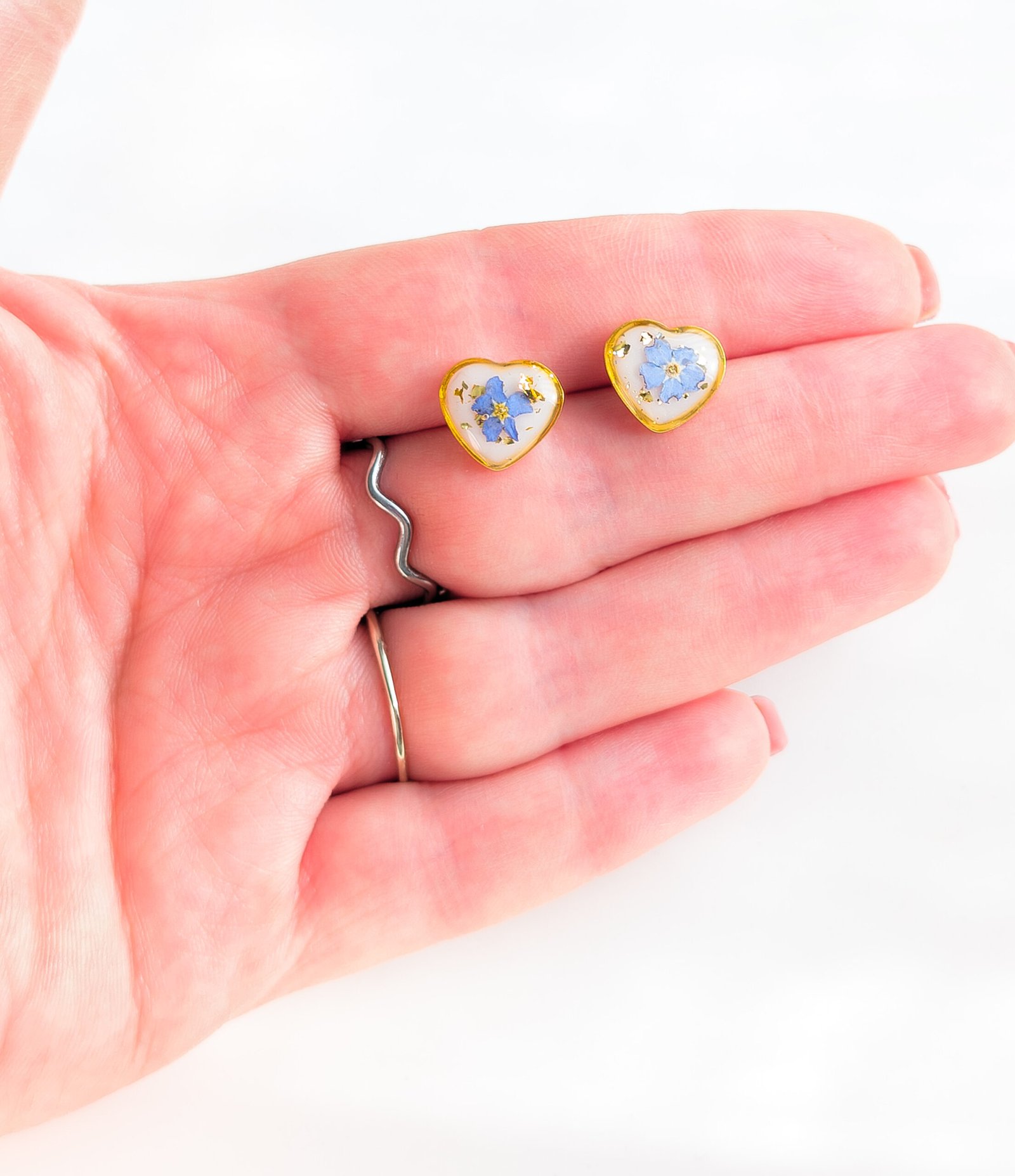 Forget-Me-Not Heart Jewellery Set – Necklace and Stud Earrings - Image 5